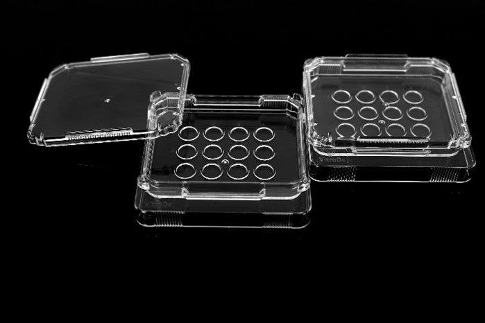 12-well dish with lid 4/pack