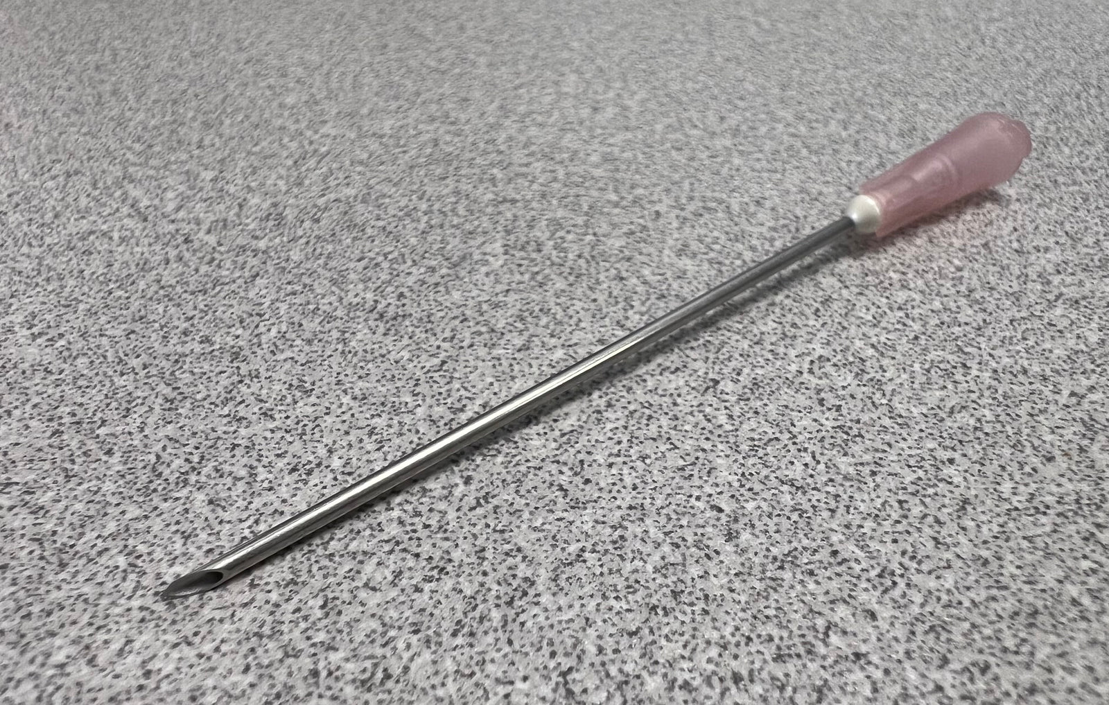 Needle for OPU aspiration, 18g, luer slip, 100 / box, each