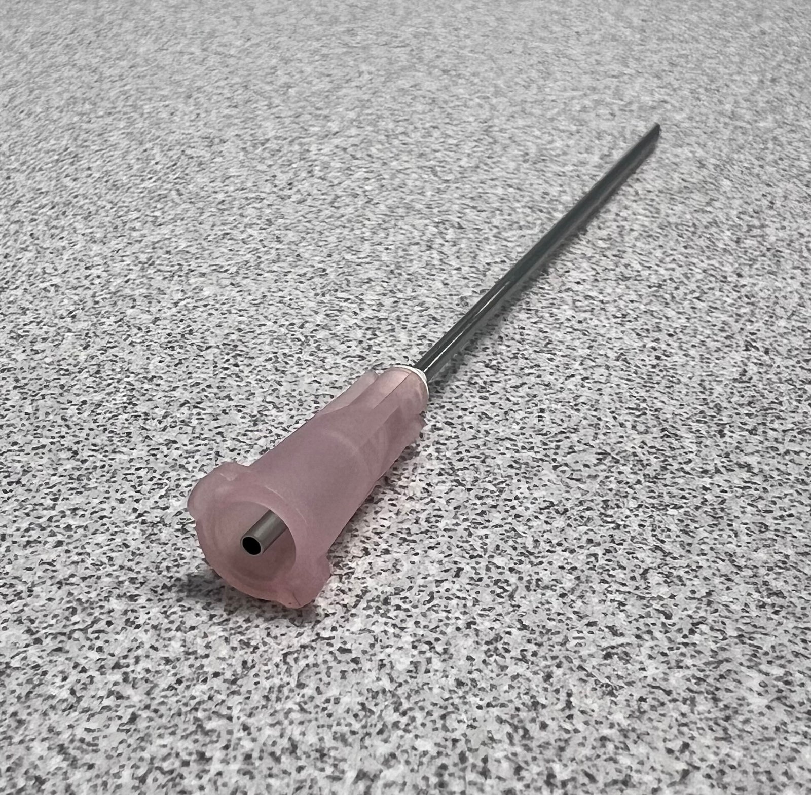 Needle for OPU aspiration, 18g, luer slip, 100 / box, each