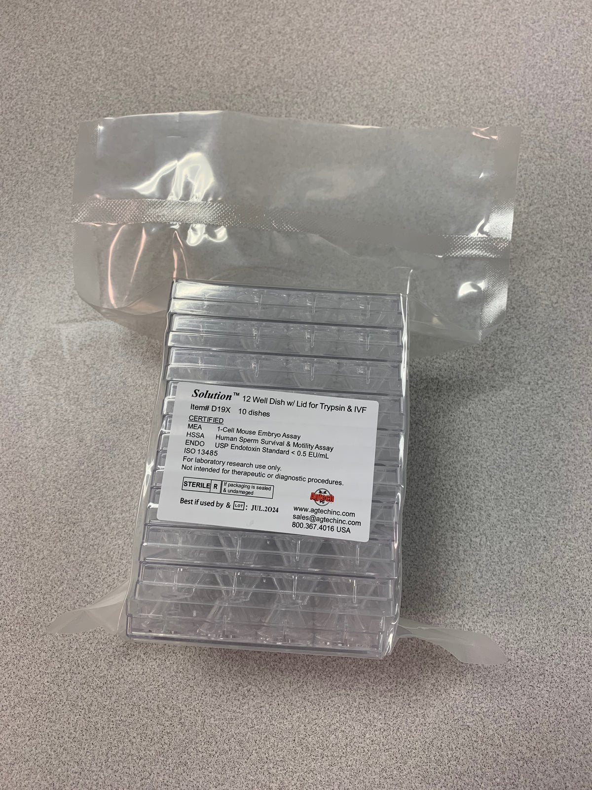 Solution™ Dish, For Trypsin and IVF, 12-Well, w/Lid, 10/pk